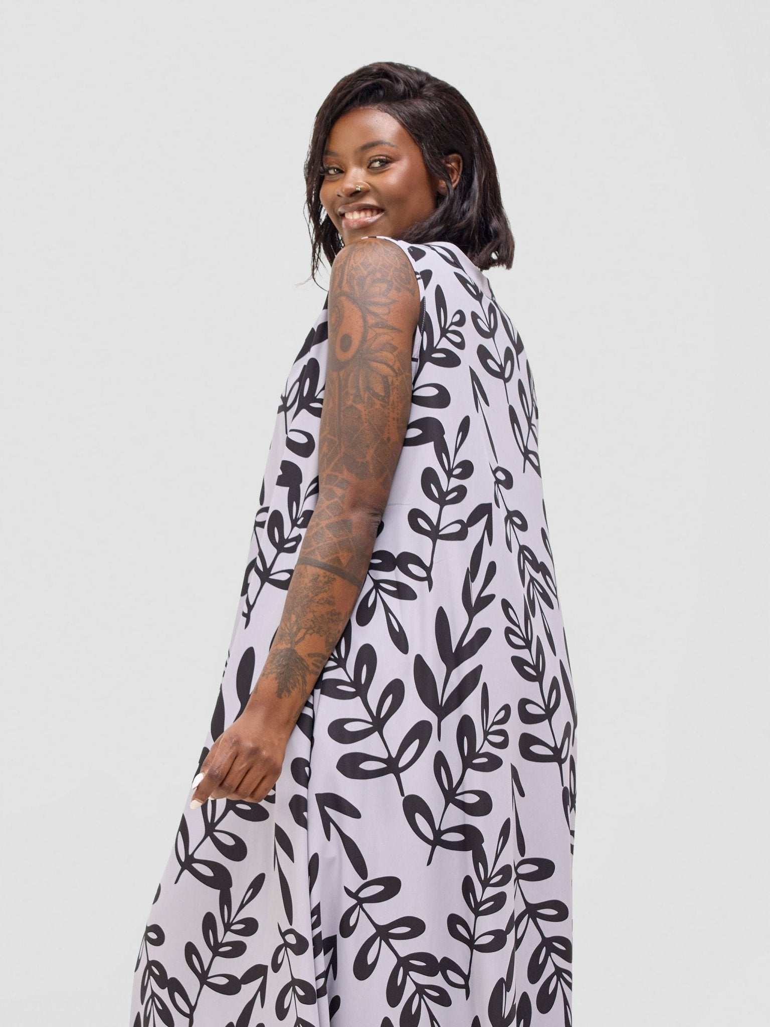 Vivo Ava Tent Maxi Dress - Grey / Black Jilo Print - image 3